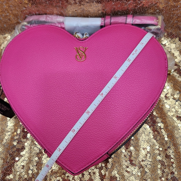 Victoria's Secret Barbiecore Pink Heart Adjustable Strap Crossbody Bag - Picture 8 of 9